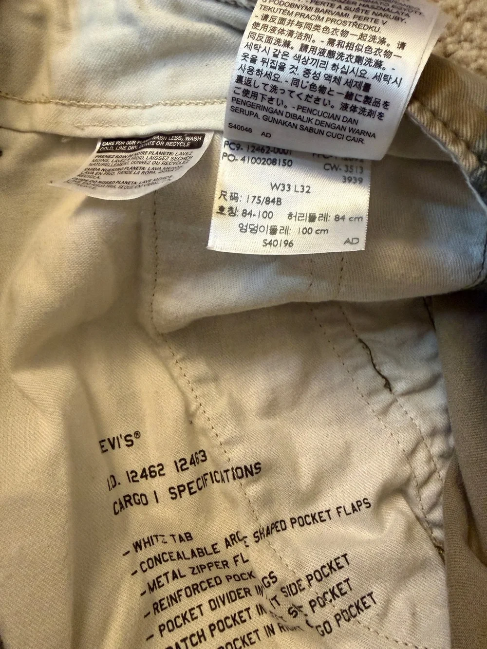 Levi’s Men's Cargo Pants in Green Camo